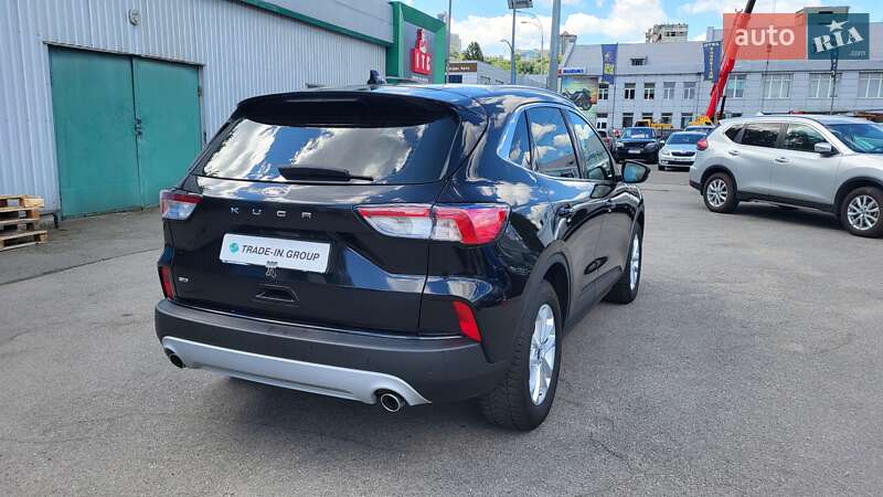 Внедорожник / Кроссовер Ford Kuga 2020 в Киеве