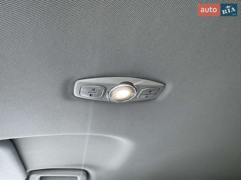 Внедорожник / Кроссовер Ford Kuga 2019 в Киеве