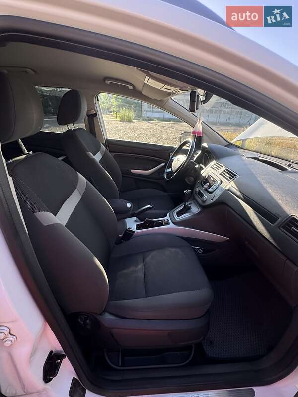 Внедорожник / Кроссовер Ford Kuga 2012 в Коломые
