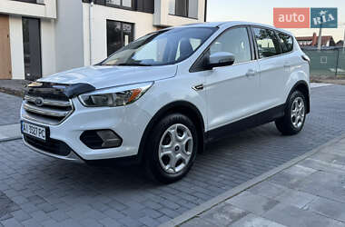 Внедорожник / Кроссовер Ford Kuga 2017 в Киеве