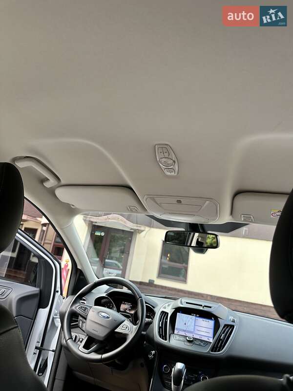 Внедорожник / Кроссовер Ford Kuga 2019 в Днепре