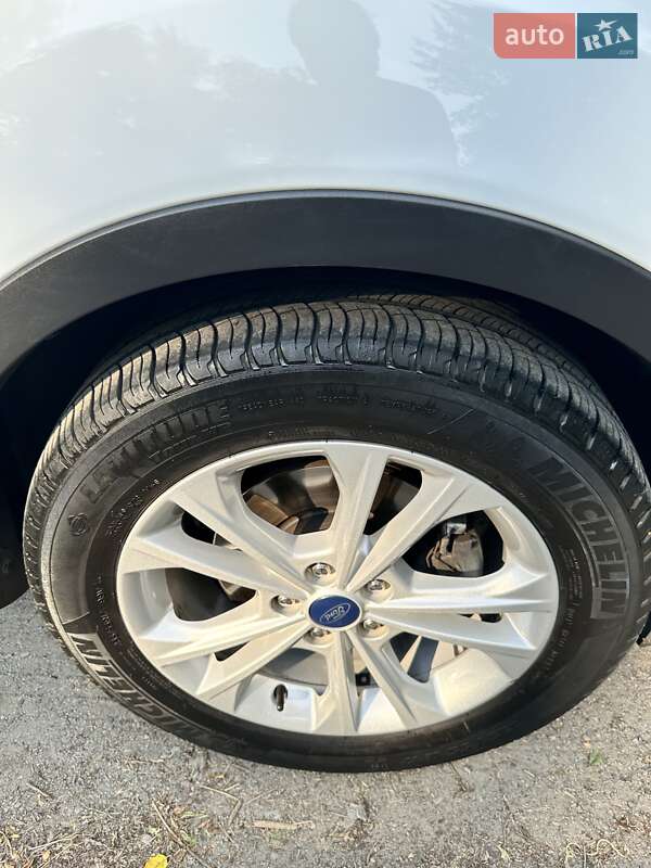 Внедорожник / Кроссовер Ford Kuga 2019 в Днепре