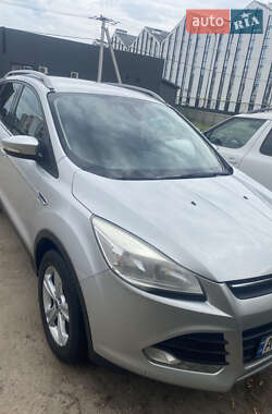 Внедорожник / Кроссовер Ford Kuga 2014 в 