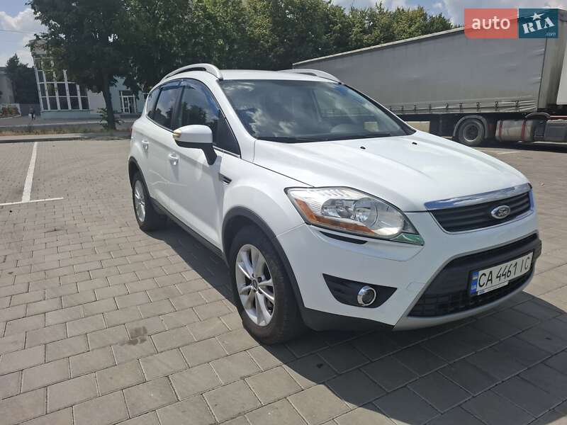 Внедорожник / Кроссовер Ford Kuga 2012 в Черкассах
