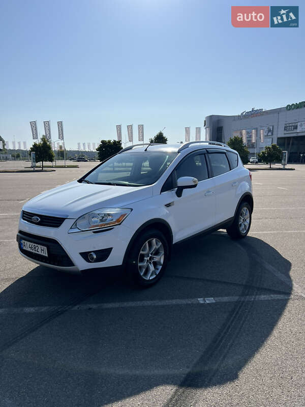 Внедорожник / Кроссовер Ford Kuga 2010 в Киеве фото 4 Внедорожник / Кроссовер Ford Kuga 2010 в Киеве