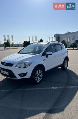 Внедорожник / Кроссовер Ford Kuga 2010 в 