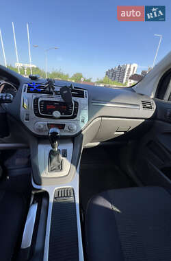 Внедорожник / Кроссовер Ford Kuga 2010 в 