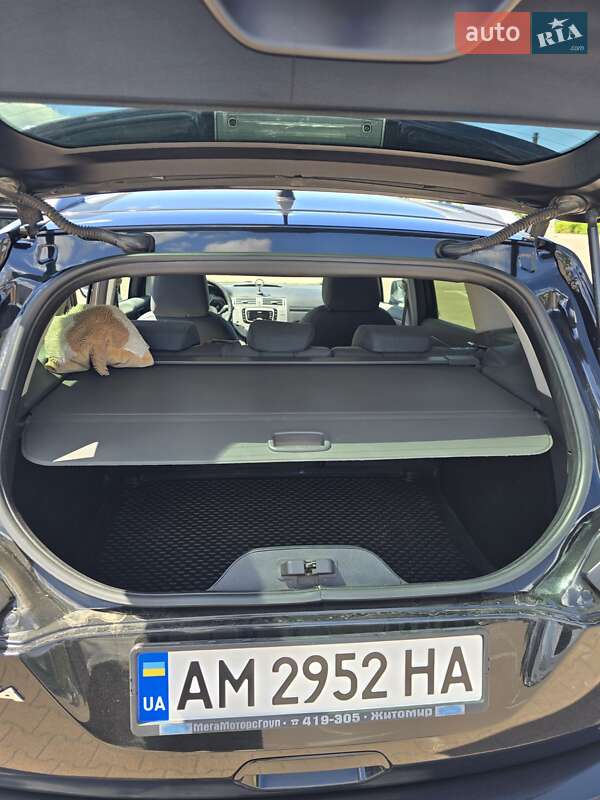 Позашляховик / Кросовер Ford Kuga 2011 в Житомирі