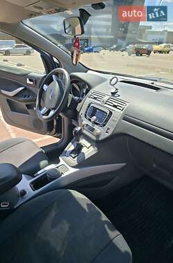 Внедорожник / Кроссовер Ford Kuga 2011 в 
