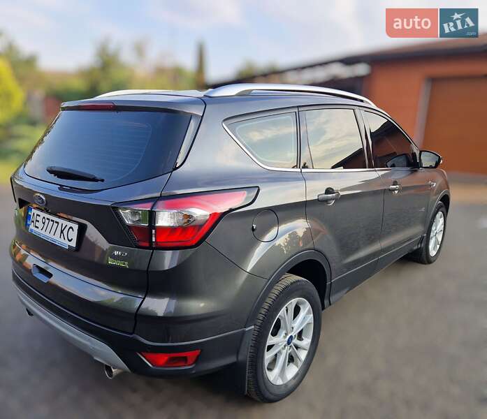 Внедорожник / Кроссовер Ford Kuga 2019 в Петриковке