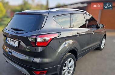 Внедорожник / Кроссовер Ford Kuga 2019 в 