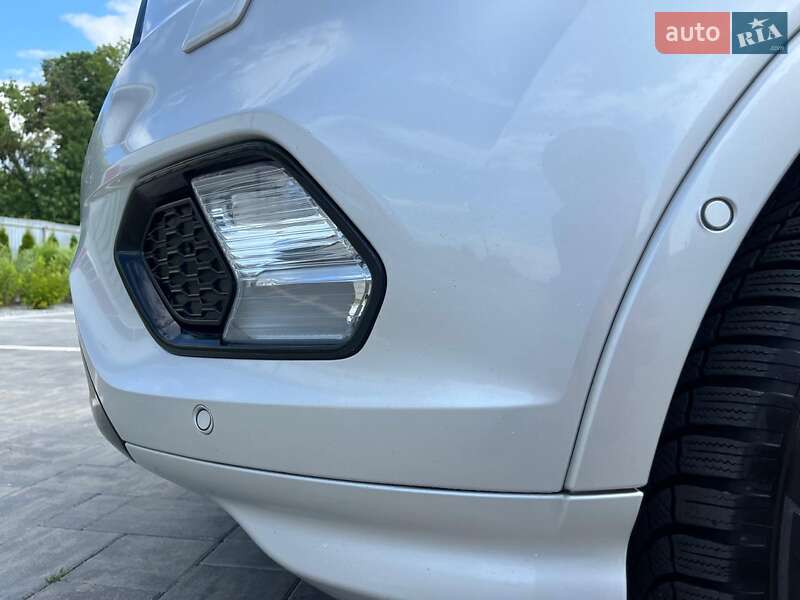 Внедорожник / Кроссовер Ford Kuga 2019 в Луцке