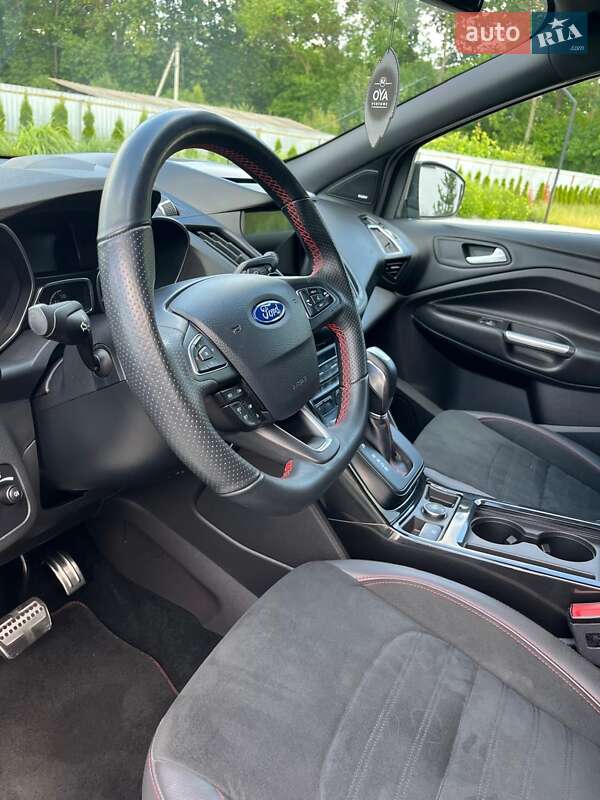Внедорожник / Кроссовер Ford Kuga 2019 в Луцке
