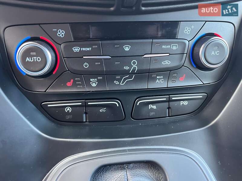Внедорожник / Кроссовер Ford Kuga 2019 в Луцке