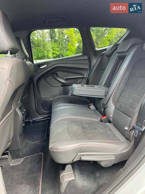 Внедорожник / Кроссовер Ford Kuga 2019 в Луцке