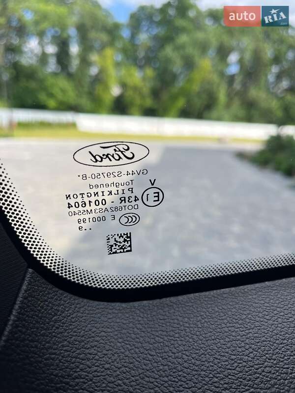 Внедорожник / Кроссовер Ford Kuga 2019 в Луцке