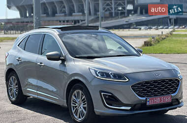 Внедорожник / Кроссовер Ford Kuga 2021 в 