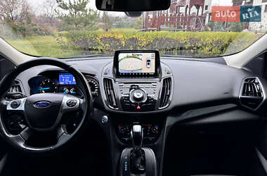 Внедорожник / Кроссовер Ford Kuga 2013 в 