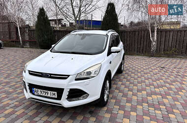 Внедорожник / Кроссовер Ford Kuga 2013 в 