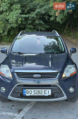 Позашляховик / Кросовер Ford Kuga 2011 в 