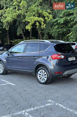 Позашляховик / Кросовер Ford Kuga 2011 в 