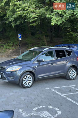 Позашляховик / Кросовер Ford Kuga 2011 в 