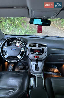 Позашляховик / Кросовер Ford Kuga 2011 в 
