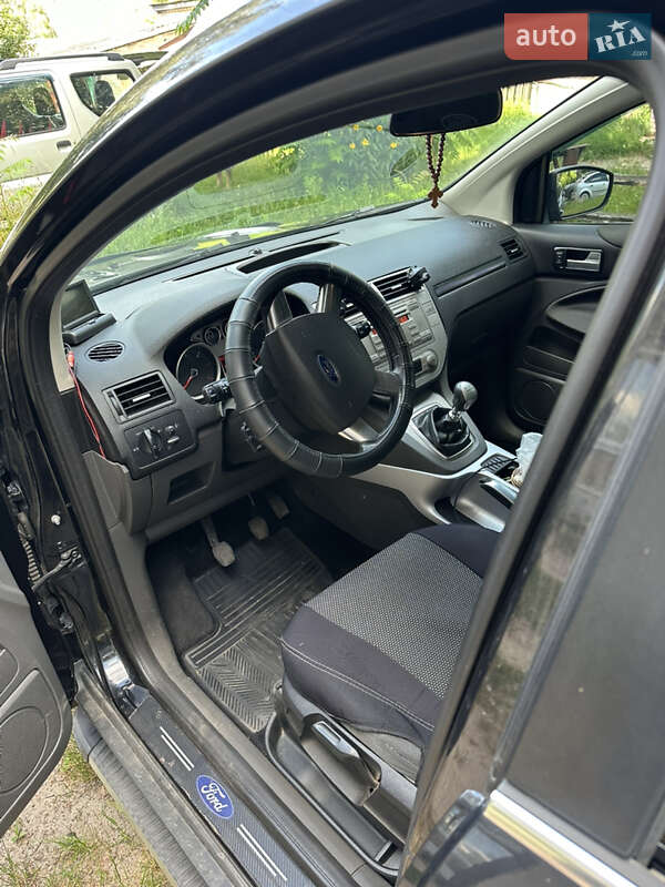 Внедорожник / Кроссовер Ford Kuga 2012 в Шостке