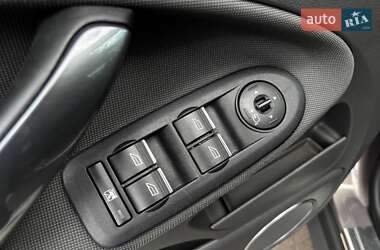 Внедорожник / Кроссовер Ford Kuga 2012 в 