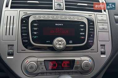 Внедорожник / Кроссовер Ford Kuga 2012 в 