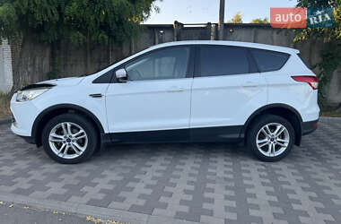 Внедорожник / Кроссовер Ford Kuga 2016 в 