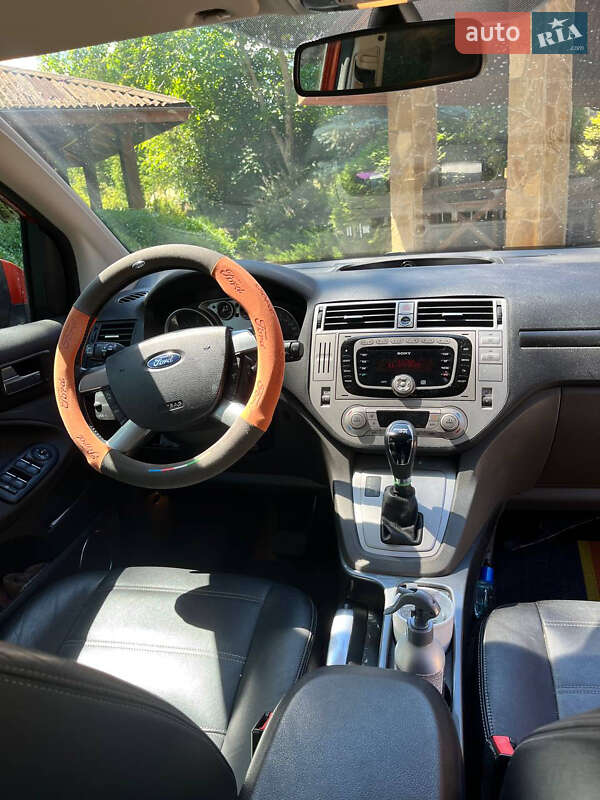 Внедорожник / Кроссовер Ford Kuga 2012 в Киеве