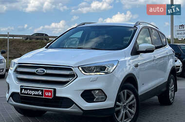 Внедорожник / Кроссовер Ford Kuga 2017 в Львове