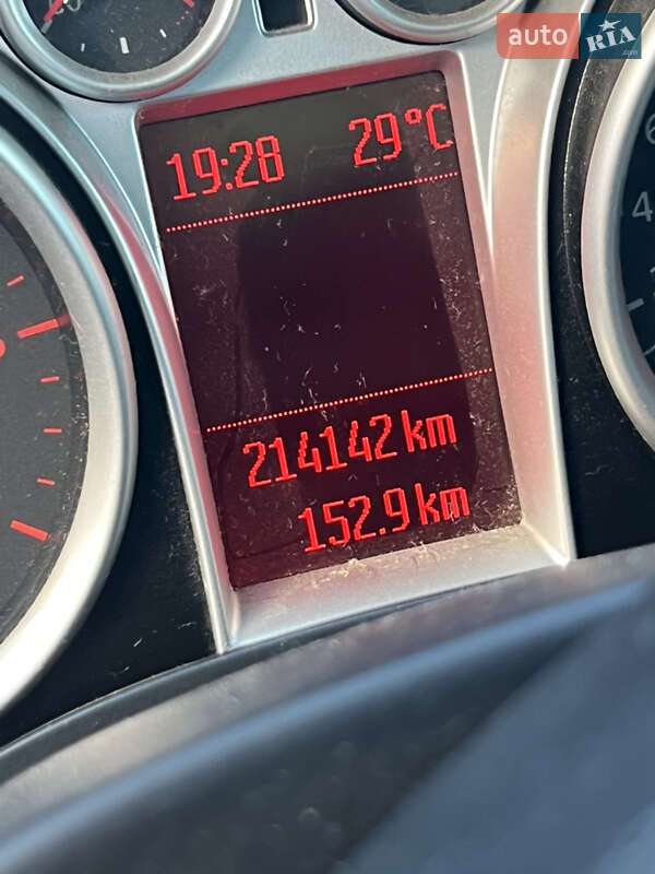 Позашляховик / Кросовер Ford Kuga 2010 в Буштино