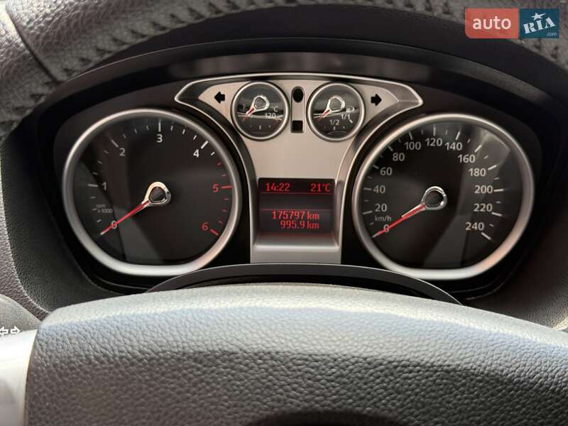 Внедорожник / Кроссовер Ford Kuga 2012 в Каменец-Подольском