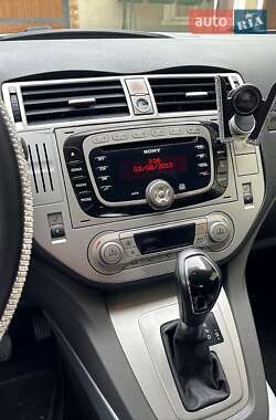 Внедорожник / Кроссовер Ford Kuga 2010 в 