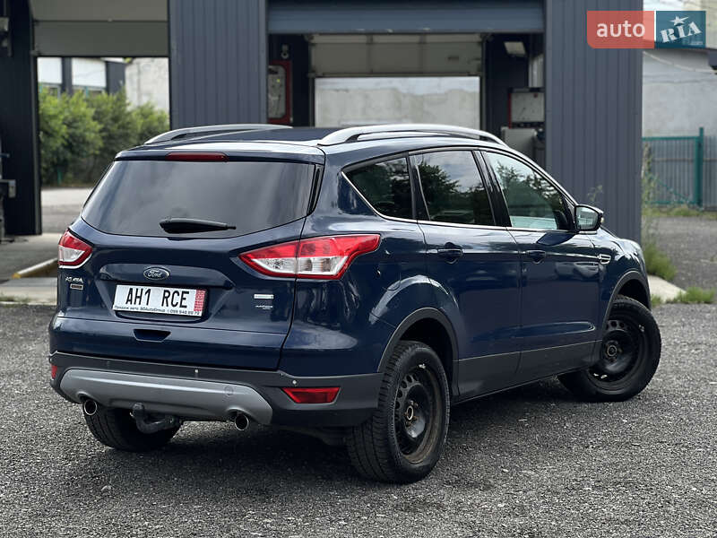 Внедорожник / Кроссовер Ford Kuga 2016 в Ужгороде