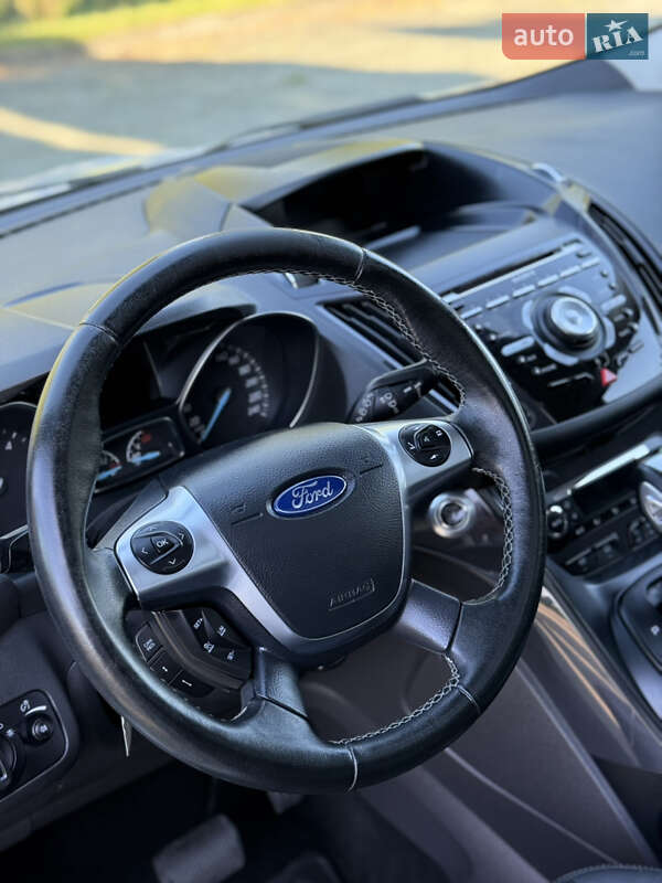 Внедорожник / Кроссовер Ford Kuga 2015 в Дубно