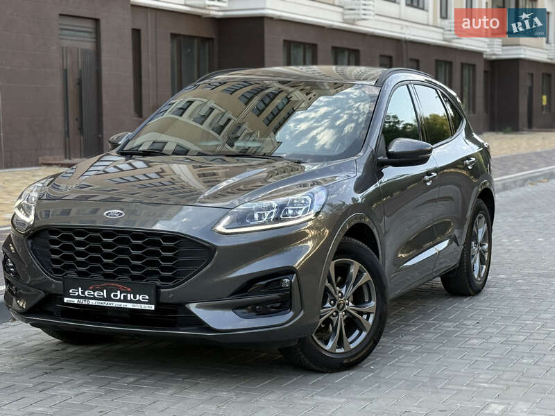 Внедорожник / Кроссовер Ford Kuga 2023 в Николаеве
