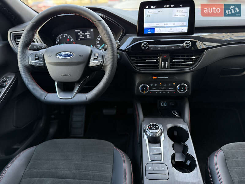Внедорожник / Кроссовер Ford Kuga 2023 в Николаеве