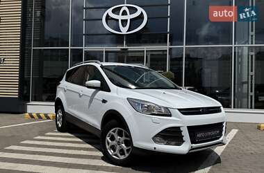 Внедорожник / Кроссовер Ford Kuga 2016 в 