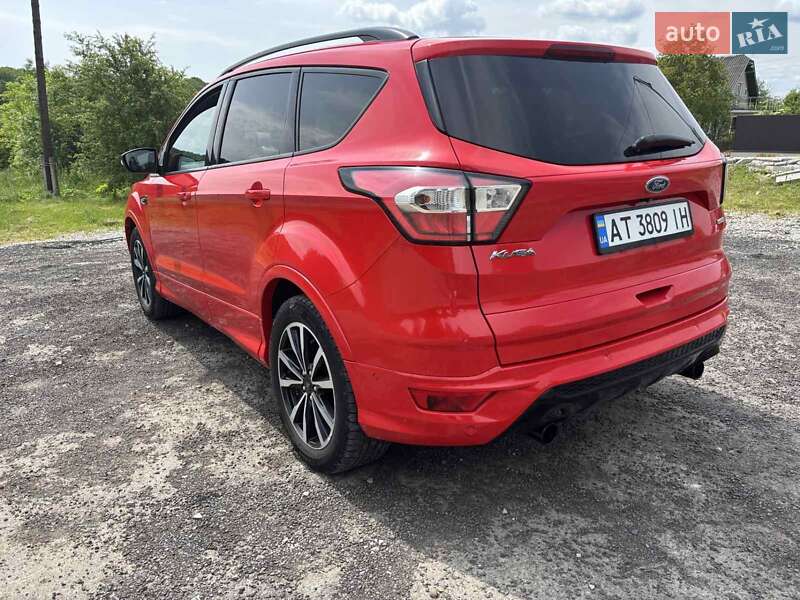 Внедорожник / Кроссовер Ford Kuga 2018 в Ивано-Франковске