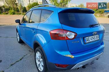 Внедорожник / Кроссовер Ford Kuga 2010 в 