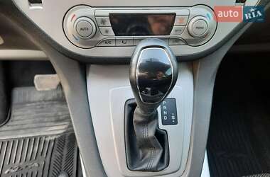 Внедорожник / Кроссовер Ford Kuga 2010 в 