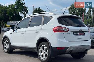 Внедорожник / Кроссовер Ford Kuga 2012 в 