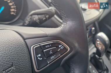Внедорожник / Кроссовер Ford Kuga 2019 в 