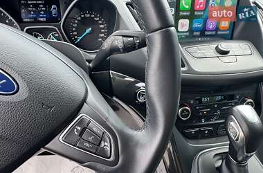 Внедорожник / Кроссовер Ford Kuga 2019 в 
