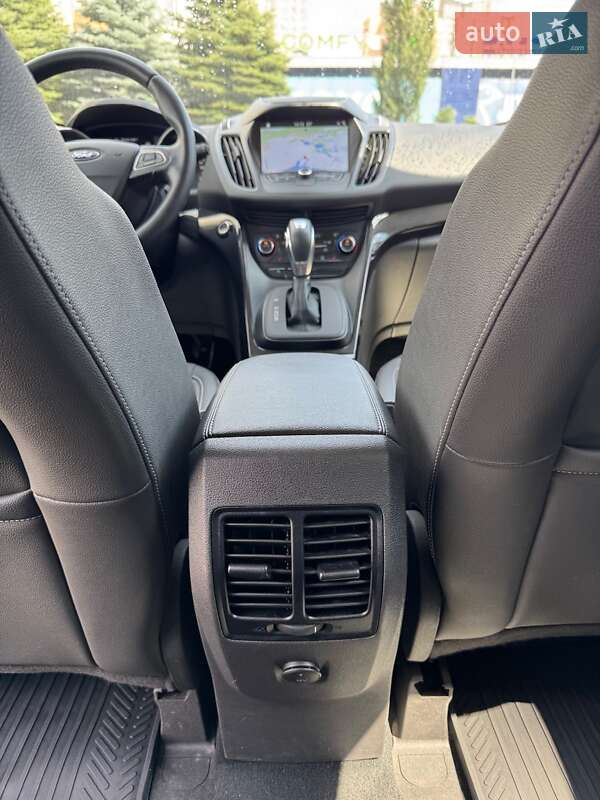 Позашляховик / Кросовер Ford Kuga 2019 в Києві