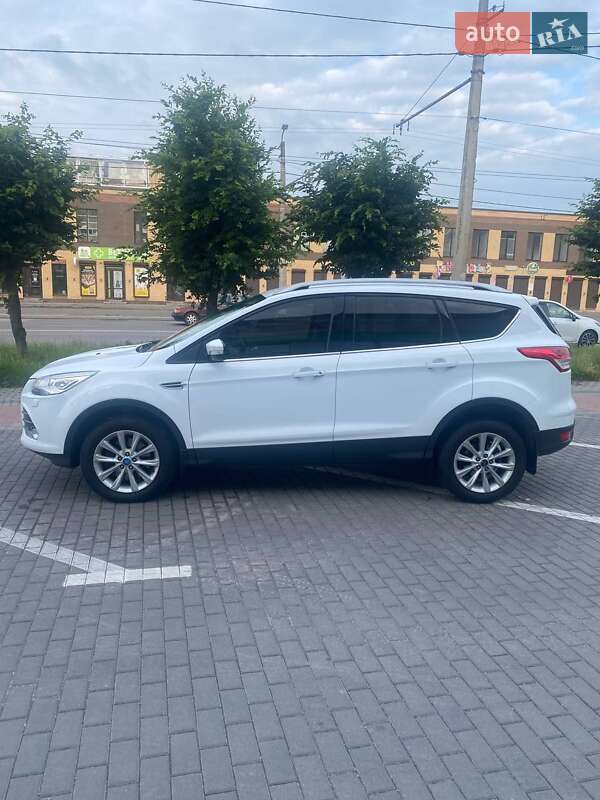 Внедорожник / Кроссовер Ford Kuga 2015 в Белой Церкви