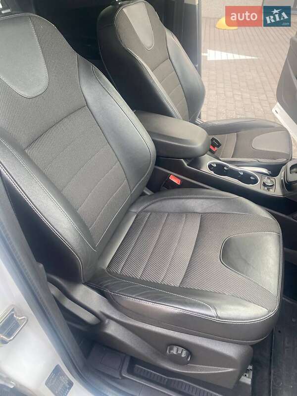 Внедорожник / Кроссовер Ford Kuga 2015 в Белой Церкви